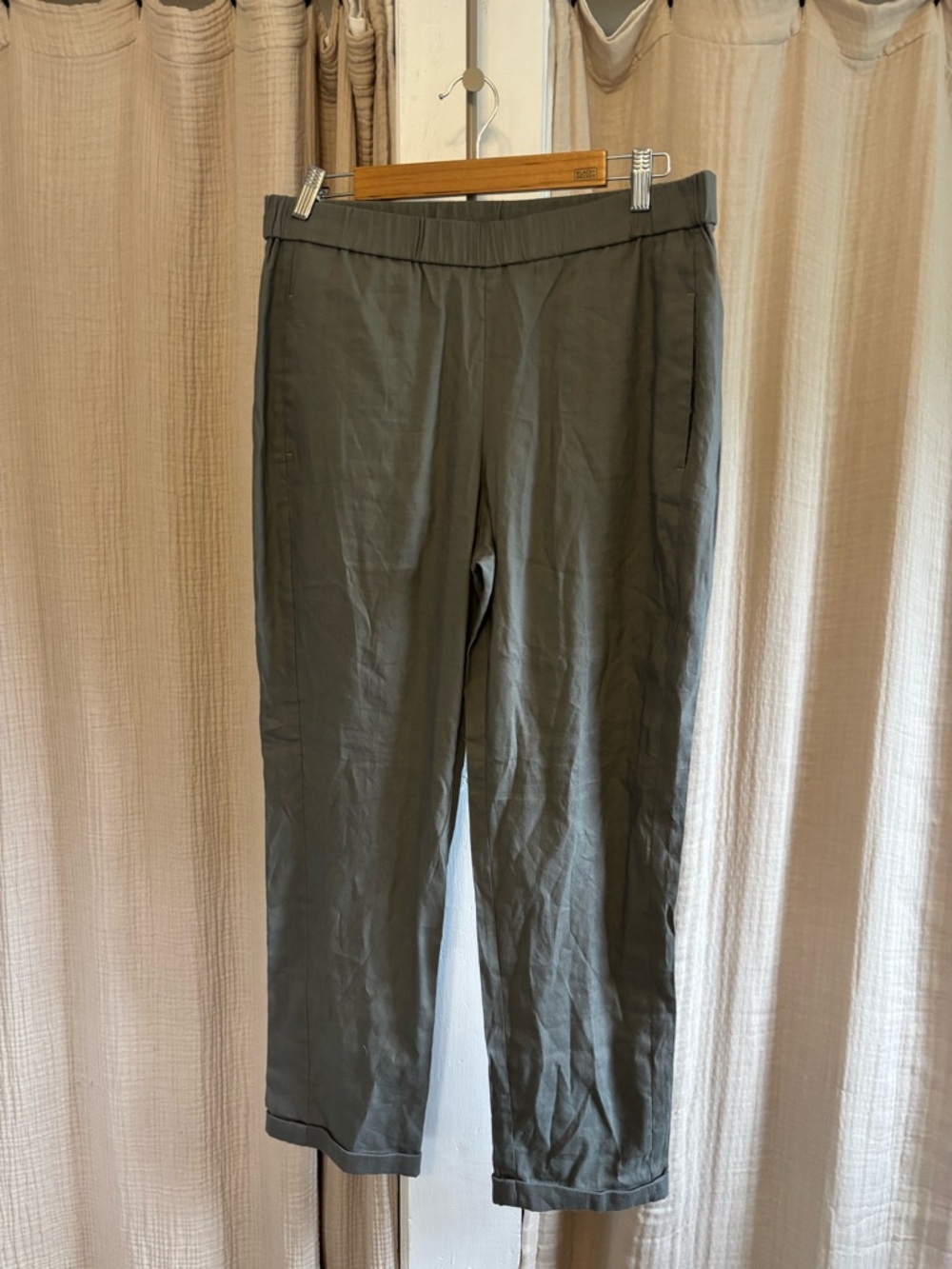 Like new J. Jill Linen Stretch Pants- M
